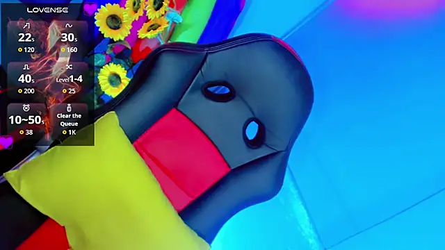 emelly horny  online show from 10/16/25, 07:15