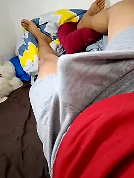 OutsizedPistol online show from 09/25/25, 12:53