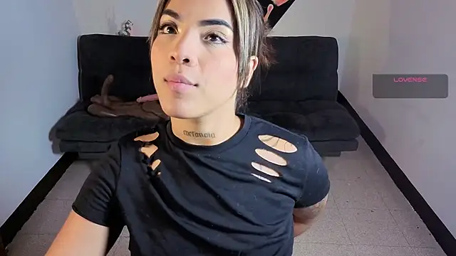 Maryybellax online show from 11/23/25, 10:42