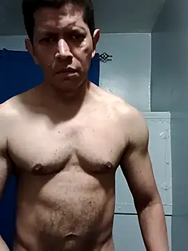 Snapshot of machoactivo1 chatting on 04/16/26, 04:35 machoactivo1 online show from 04/16/26, 04:35