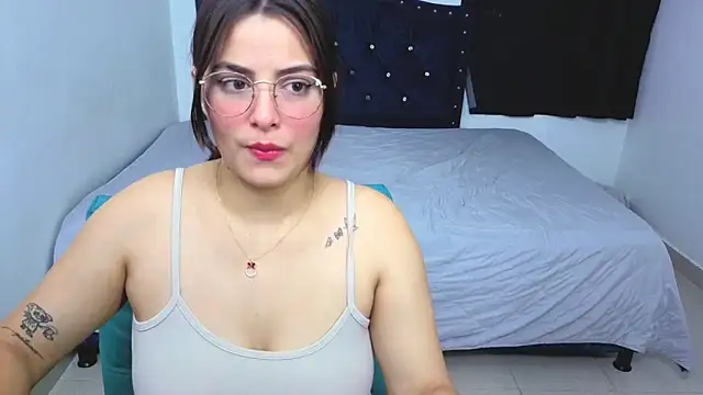 atenea 02 love online show from 09/27/25, 11:21