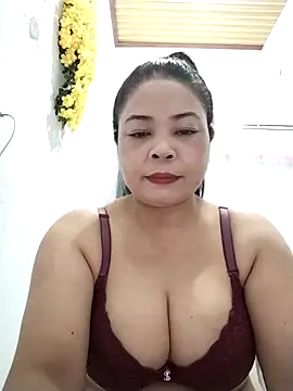 Snapshot of Baby-bigtits2024 chatting on 03/04/25, 12:55 Baby-bigtits2024 online show from 03/04/25, 12:55