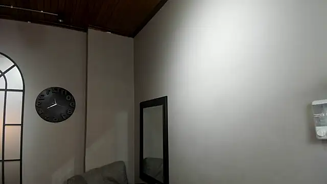 Georgina Palacios  online show from 02/05/26, 03:44