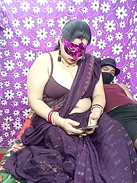 Snapshot of seetatiwari chatting on 02/21/25, 05:31 seetatiwari online show from 02/21/25, 05:31