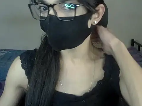 Snapshot of YourCDBitch chatting on 10/06/25, 08:28 YourCDBitch online show from 10/06/25, 08:28