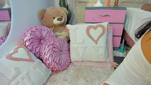 BrithanyParker  online show from 03/17/26, 06:28