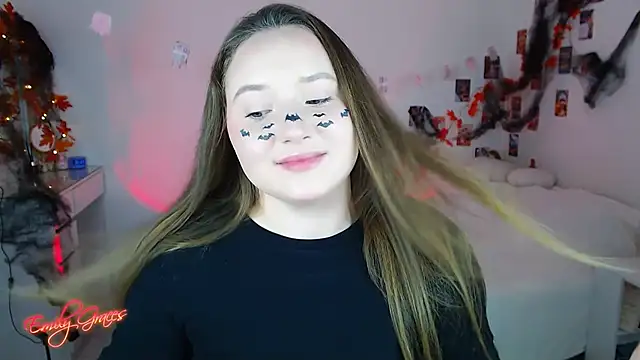 Snapshot of EmilyxxGraces chatting on 11/01/25, 12:12 EmilyxxGraces online show from 11/01/25, 12:12