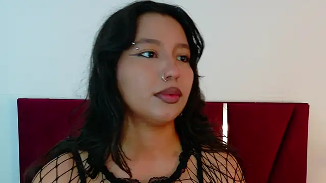 ParanoidTemptaion  online show from 04/21/26, 11:38