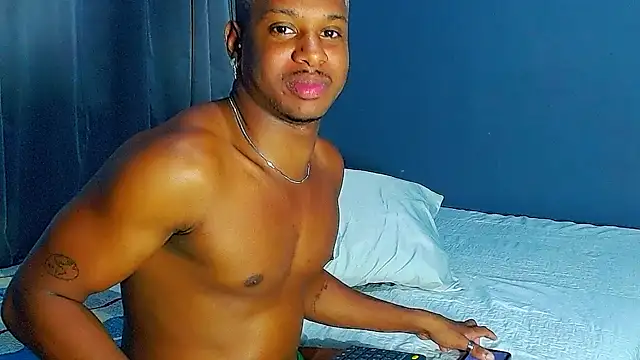 Snapshot of JackBlackone chatting on 09/27/25, 03:22 JackBlackone online show from 09/27/25, 03:22