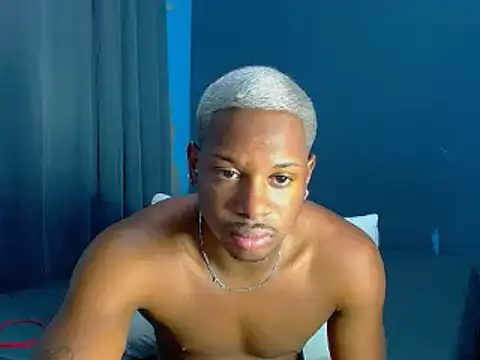 Snapshot of JackBlackone chatting on 10/13/25, 06:19 JackBlackone online show from 10/13/25, 06:19