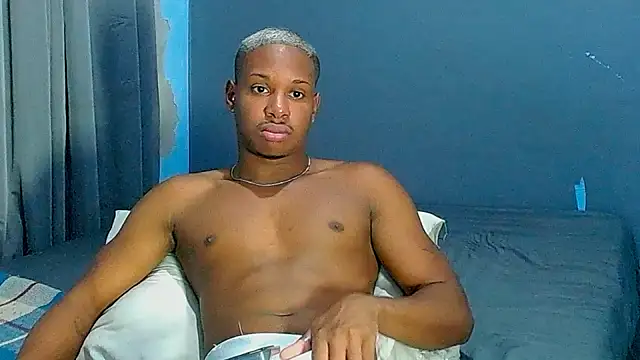 Snapshot of JackBlackone chatting on 10/20/25, 11:05 JackBlackone online show from 10/20/25, 11:05