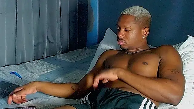 Snapshot of JackBlackone chatting on 11/26/25, 04:35 JackBlackone online show from 11/26/25, 04:35