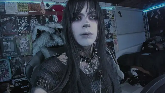 Snapshot of rotten_dreams chatting on 02/12/26, 10:38 rotten dreams online show from 02/12/26, 10:38