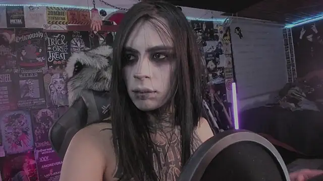 Snapshot of rotten_dreams chatting on 04/14/26, 11:22 rotten dreams online show from 04/14/26, 11:22