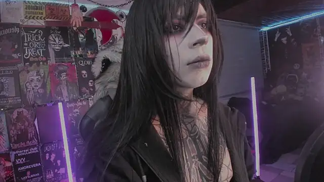 Snapshot of rotten_dreams chatting on 05/11/26, 10:51 rotten dreams online show from 05/11/26, 10:51