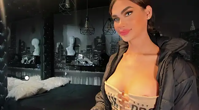 SoySabrinaThebest online show from 02/13/25, 01:29