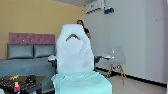 cristal crossfitx online show from 09/29/25, 10:31