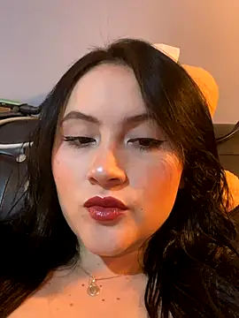 ValentinaOrtiz3 online show from 11/12/25, 11:58