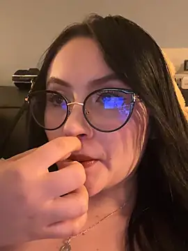 ValentinaOrtiz3 online show from 02/11/26, 02:16