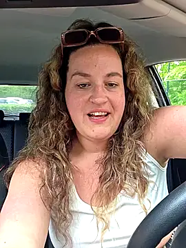 Snapshot of justtess chatting on 05/04/26, 01:40 justtess online show from 05/04/26, 01:40