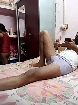Hot couple493 online show from 05/18/26, 07:31