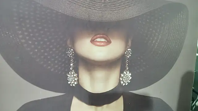 Snapshot of Chanel_Noire chatting on 02/27/25, 09:04 Chanel Noire online show from 02/27/25, 09:04