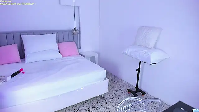 isolari  online show from 12/13/24, 04:22