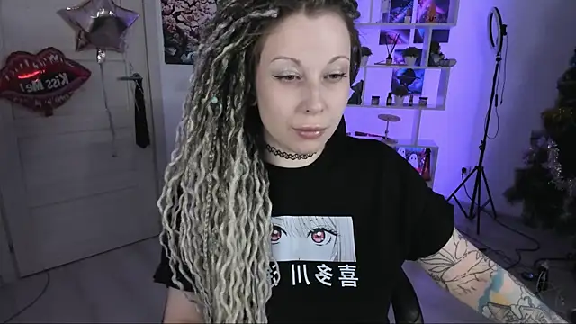 HoneySallyMoore online show from 11/30/25, 04:11