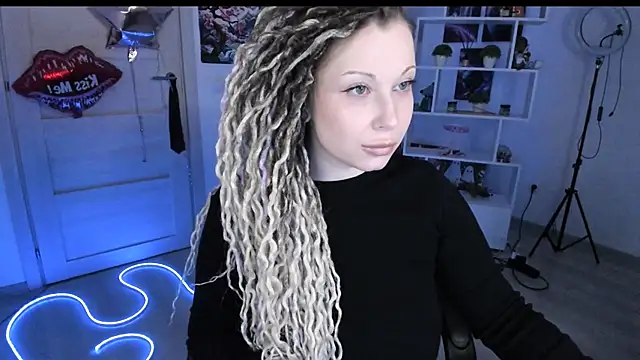 HoneySallyMoore online show from 02/15/26, 05:09