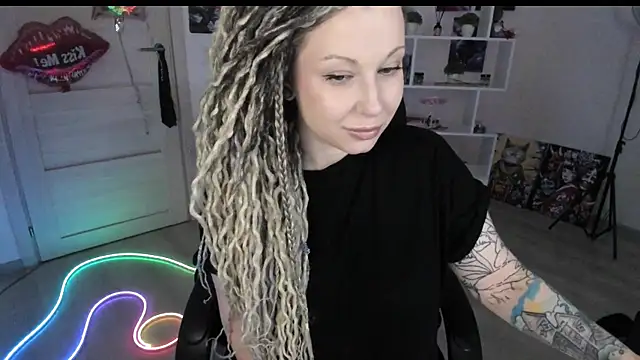 HoneySallyMoore online show from 03/27/26, 06:18