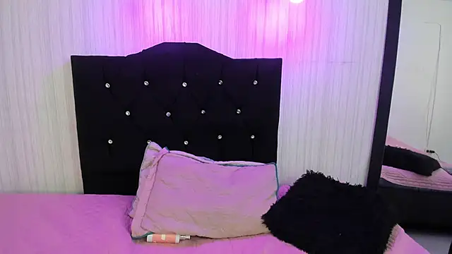 nicky angel1 online show from 02/25/25, 06:31