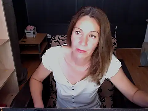 Snapshot of hannaha chatting on 05/28/26, 06:16 hannaha online show from 05/28/26, 06:16