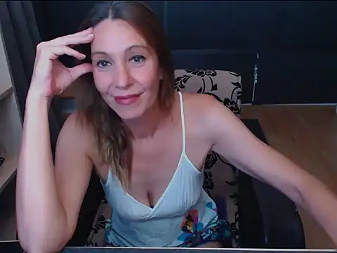 Snapshot of hannaha chatting on 07/23/26, 06:17 hannaha online show from 07/23/26, 06:17