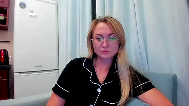Snapshot of your_Goddess_Eva chatting on 09/22/25, 07:05 your Goddess Eva online show from 09/22/25, 07:05