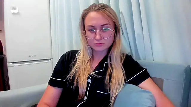 Snapshot of your_Goddess_Eva chatting on 09/25/25, 07:17 your Goddess Eva online show from 09/25/25, 07:17