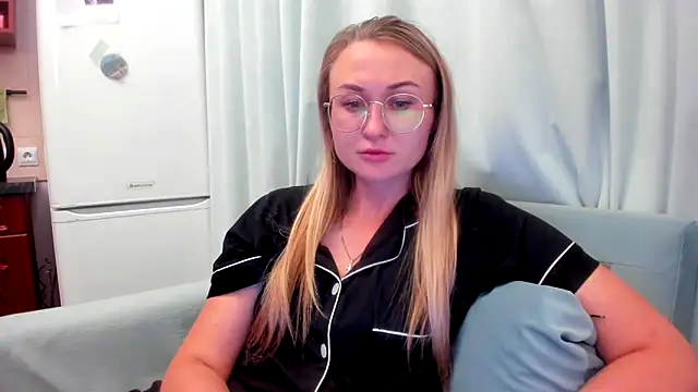 Snapshot of your_Goddess_Eva chatting on 10/08/25, 07:22 your Goddess Eva online show from 10/08/25, 07:22