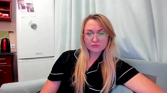 Snapshot of your_Goddess_Eva chatting on 10/10/25, 08:19 your Goddess Eva online show from 10/10/25, 08:19