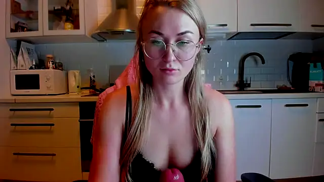 your Goddess Eva online show from 10/27/25, 05:50