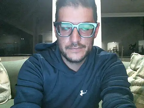 quitomanec online show from 05/18/26, 05:46