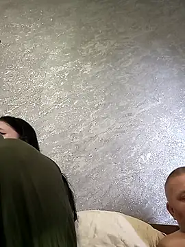 Greta Tamar online show from 10/12/25, 06:34