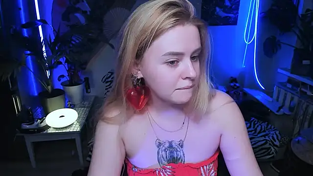 Alexa Pirs online show from 11/30/25, 01:37