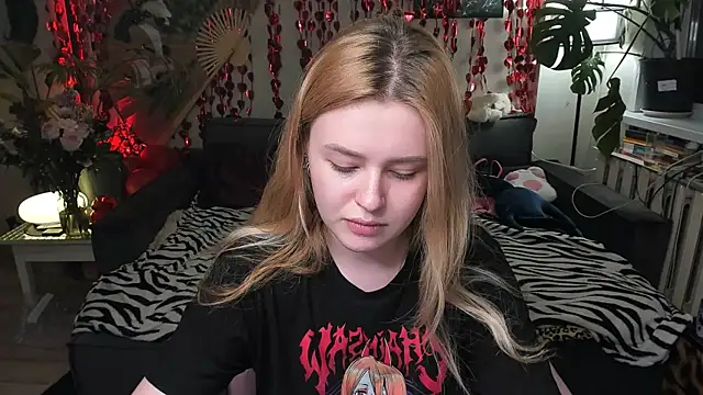 Alexa Pirs online show from 02/16/26, 05:20