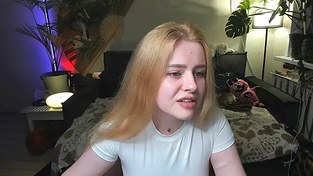 Alexa Pirs online show from 05/16/26, 08:29