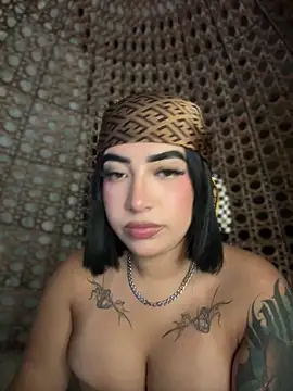 Snapshot of Scarlett-LS chatting on 09/21/25, 01:51 Scarlett-LS online show from 09/21/25, 01:51