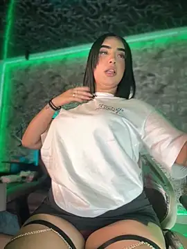 Scarlett-LS online show from 11/08/25, 02:34