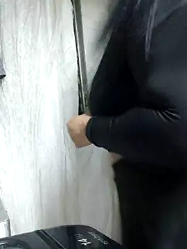 nikki grey online show from 10/13/25, 04:56