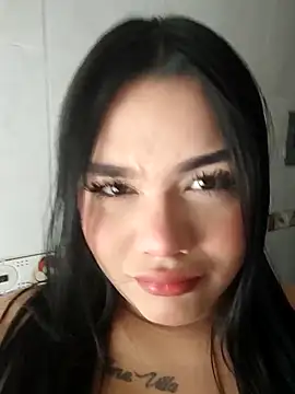 nikki grey online show from 10/16/25, 05:14