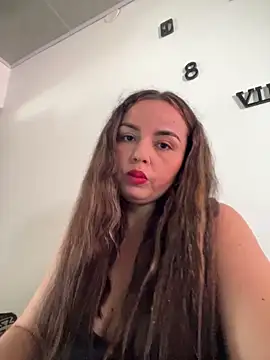 Snapshot of francy20 chatting on 10/13/25, 08:09 francy20 online show from 10/13/25, 08:09