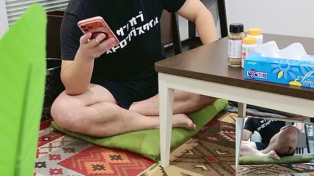 YARASERO-kun online show from 11/10/25, 12:04