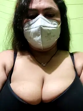 Snapshot of rani130 chatting on 02/17/25, 05:32 rani130 online show from 02/17/25, 05:32